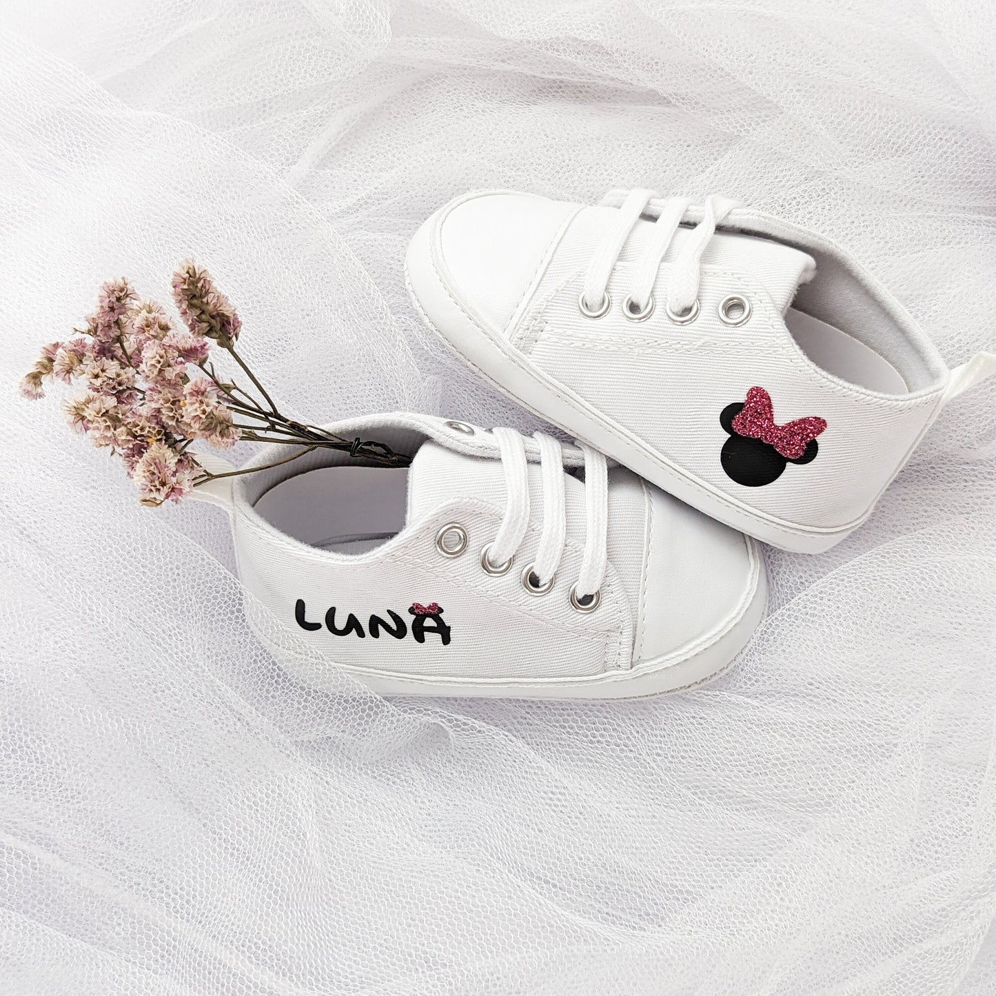 Baskets bébé personnalisées Minnie – chaussures prénom fille
