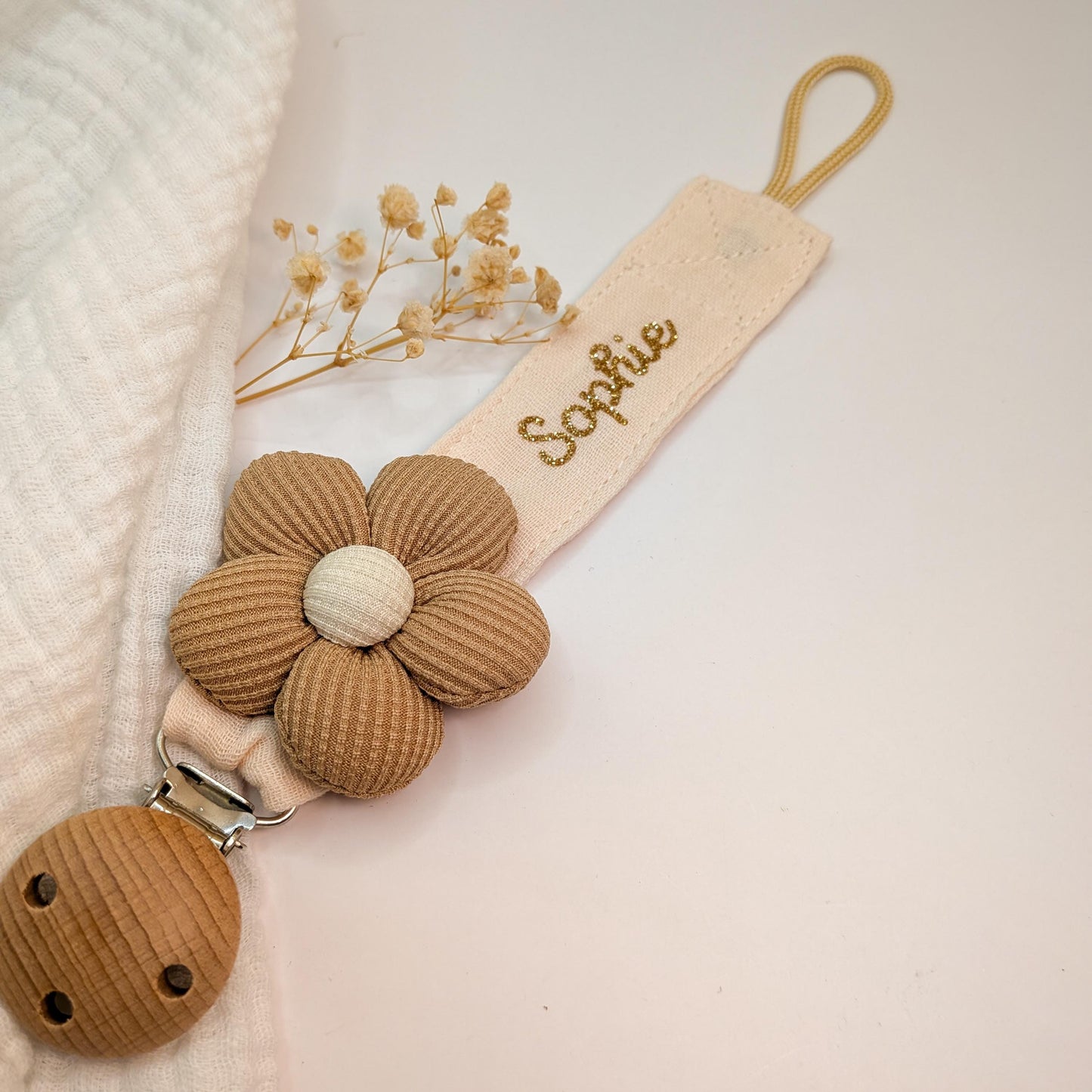 Attache Tétine Personnalisée – Fleur en Gaze de Coton avec Prénom