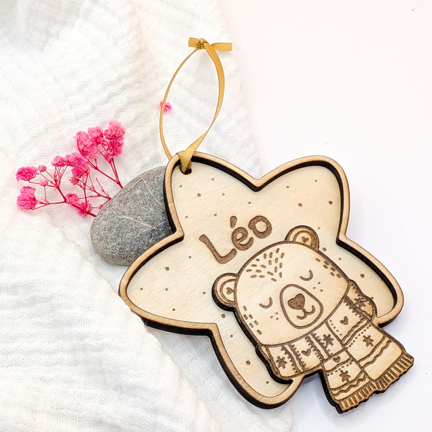 Étoile de Noël Personnalisée en Bois – Décoration de Sapin Gravée pour Enfant