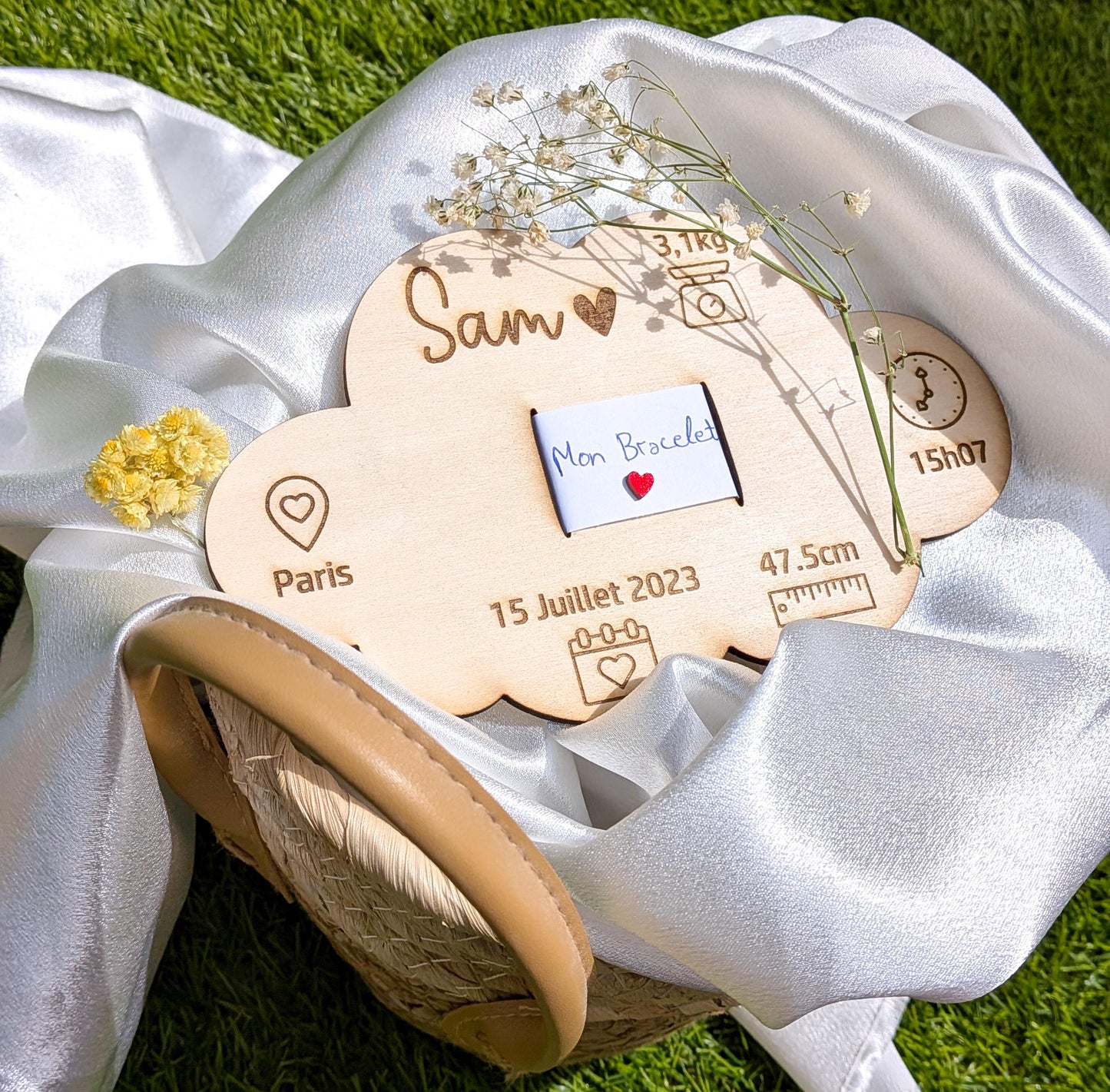 Support Bracelet de Naissance Personnalisé en Bois – Souvenir Bébé Fille Garçon | Carte Nuage Cadeau Naissance Original