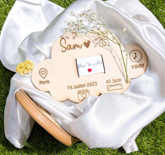 Support Bracelet de Naissance Personnalisé en Bois – Souvenir Bébé Fille Garçon | Carte Nuage Cadeau Naissance Original