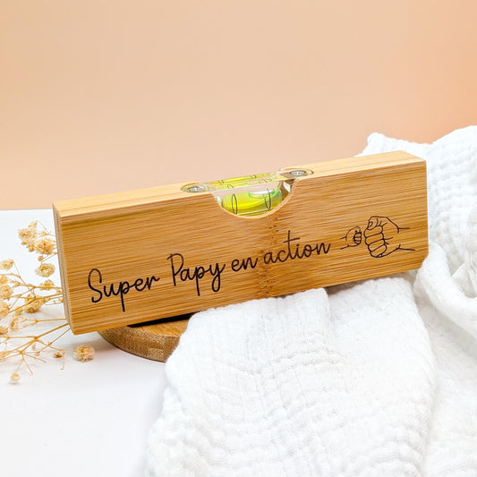 Niveau à Bulle Personnalisé avec Décapsuleur – Cadeau Original pour Papa, Papy, Parrain ou Fête des Pères