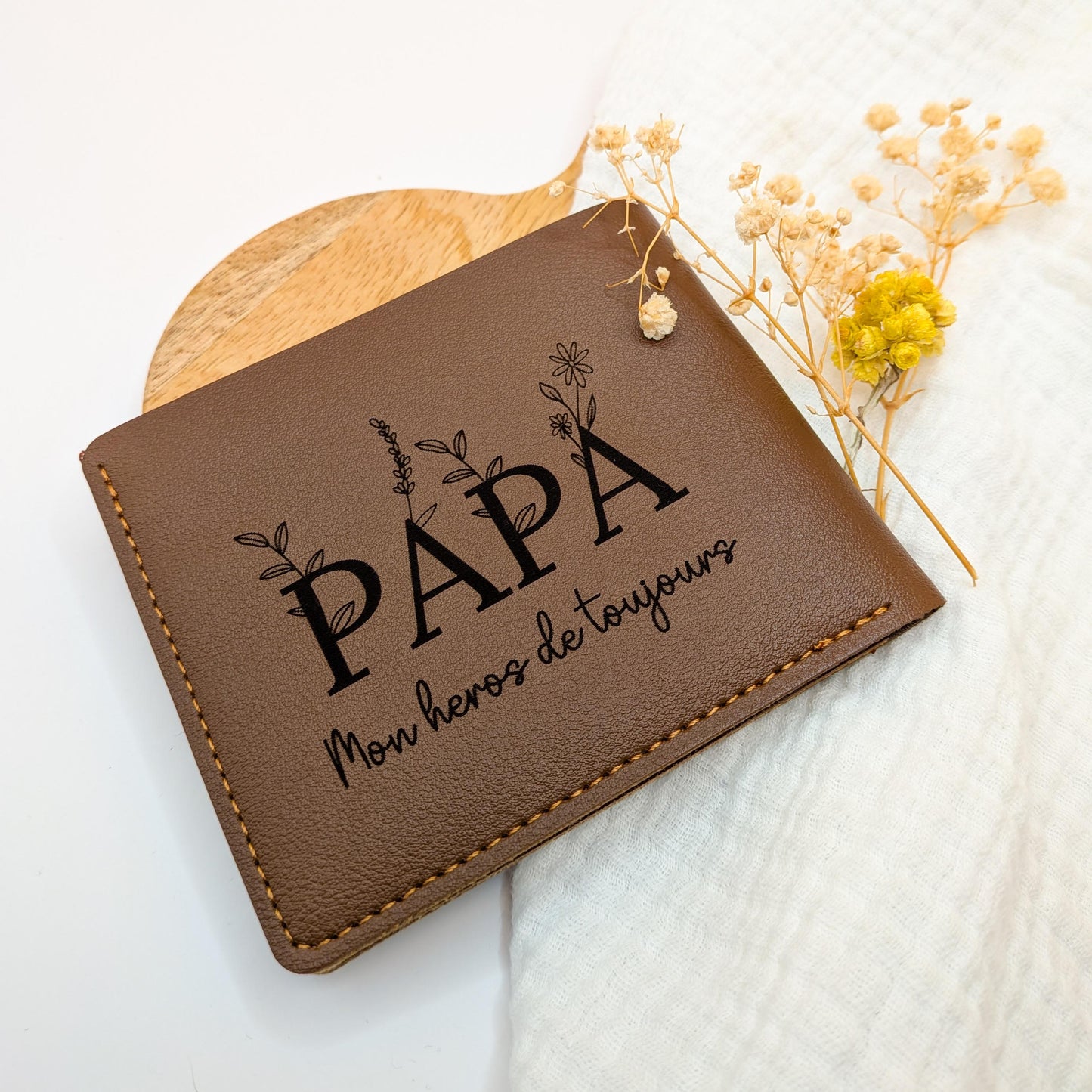 Portefeuille Gravé Personnalisé pour Papa, Papy ou Parrain – Cadeau Fête des Pères et Anniversaire