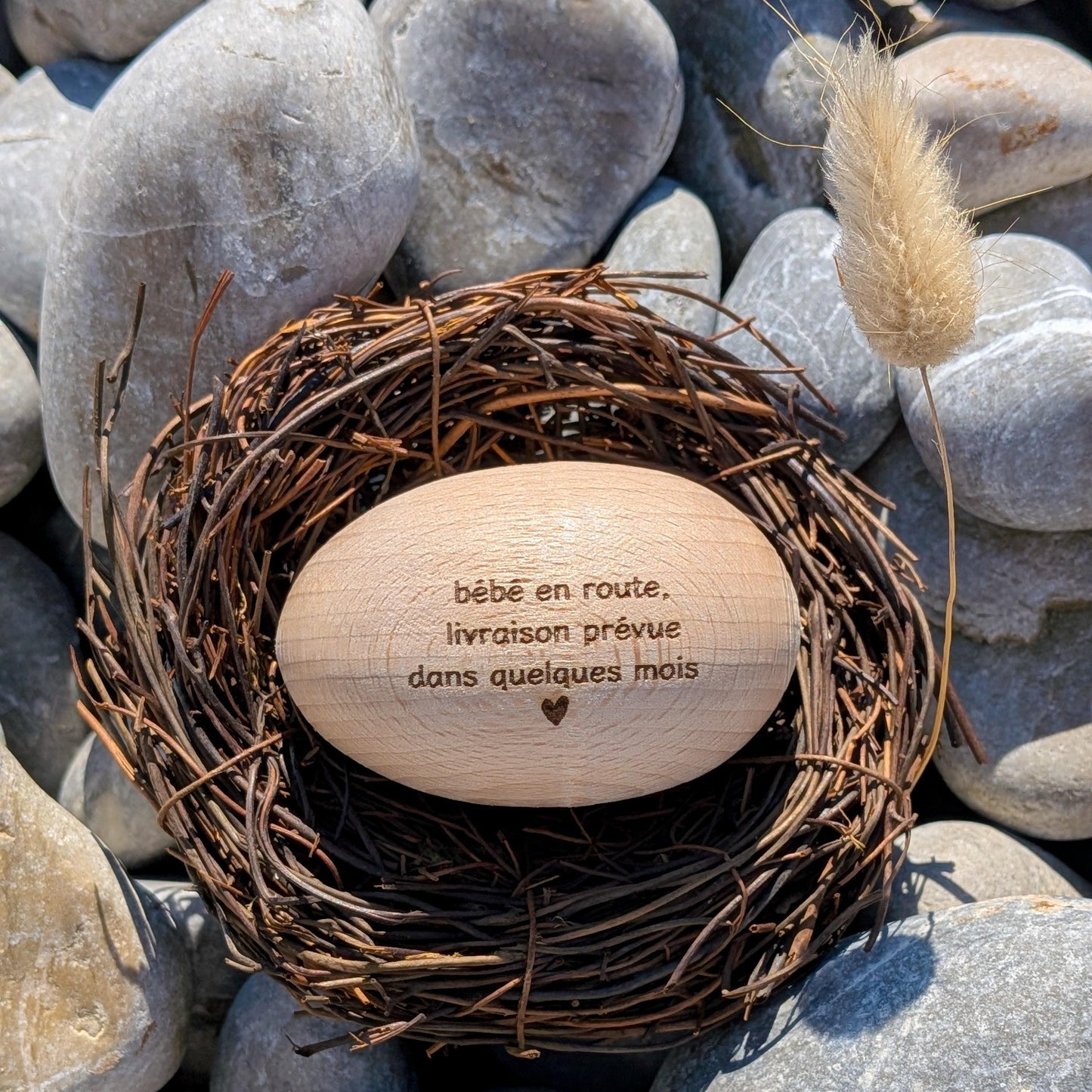 Œuf en Bois Personnalisé – Annonce de Grossesse Originale | Cadeau Futurs Grands-Parents, Bébé en Route, Gravure sur Mesure