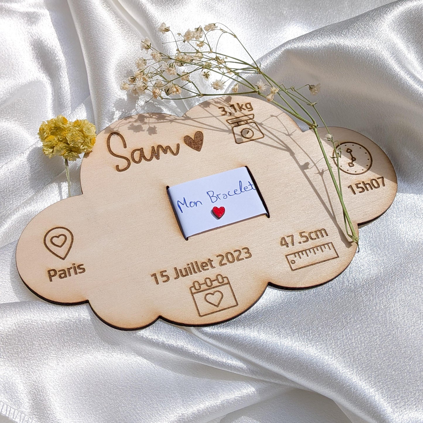 Support Bracelet de Naissance Personnalisé en Bois – Souvenir Bébé Fille Garçon | Carte Nuage Cadeau Naissance Original