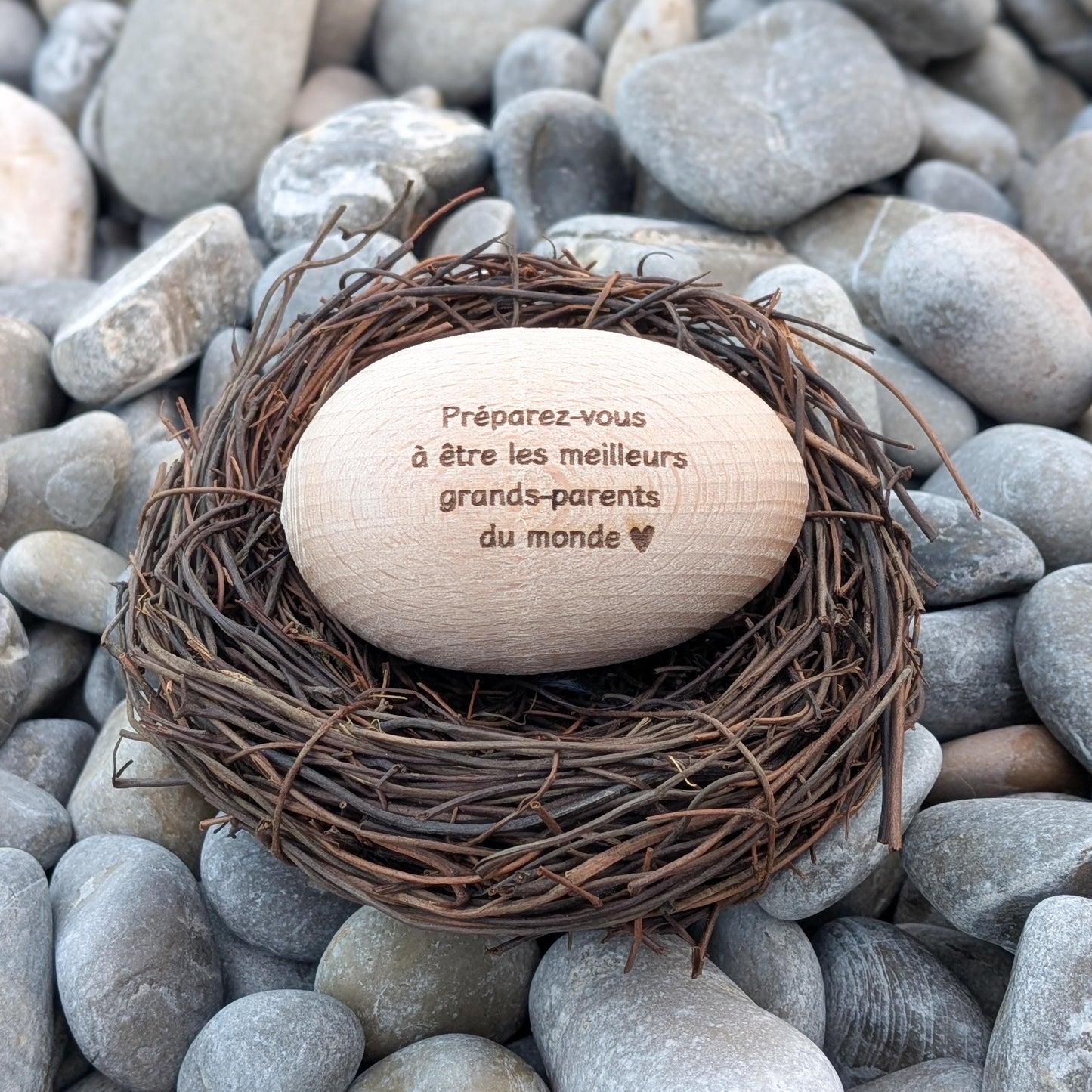 Œuf en Bois Personnalisé – Annonce de Grossesse Originale | Cadeau Futurs Grands-Parents, Bébé en Route, Gravure sur Mesure