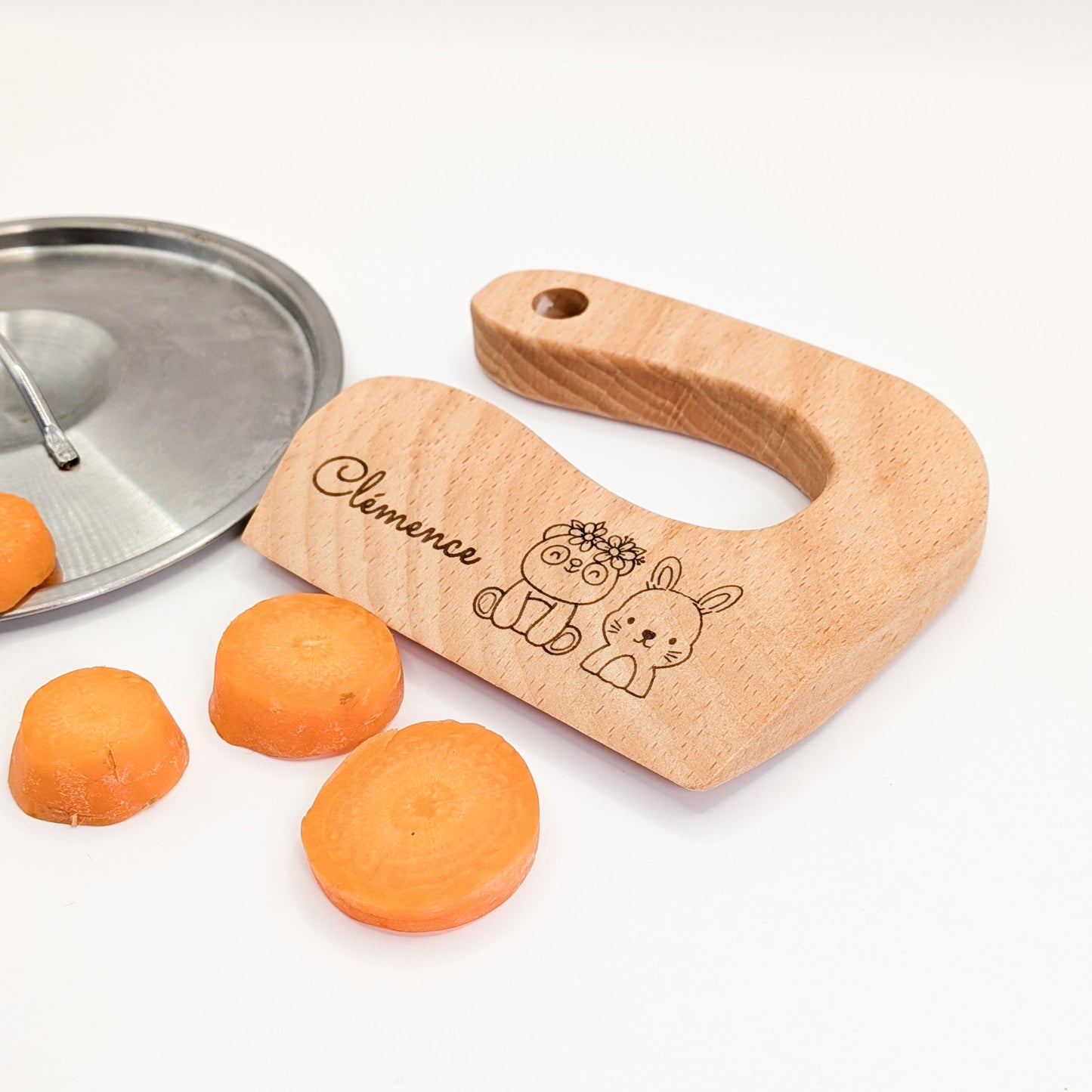 Couteau Enfant Sécurisé en bois gravé - Méthode Montessori - Couteau Montessori Personnalisé pour bébé.