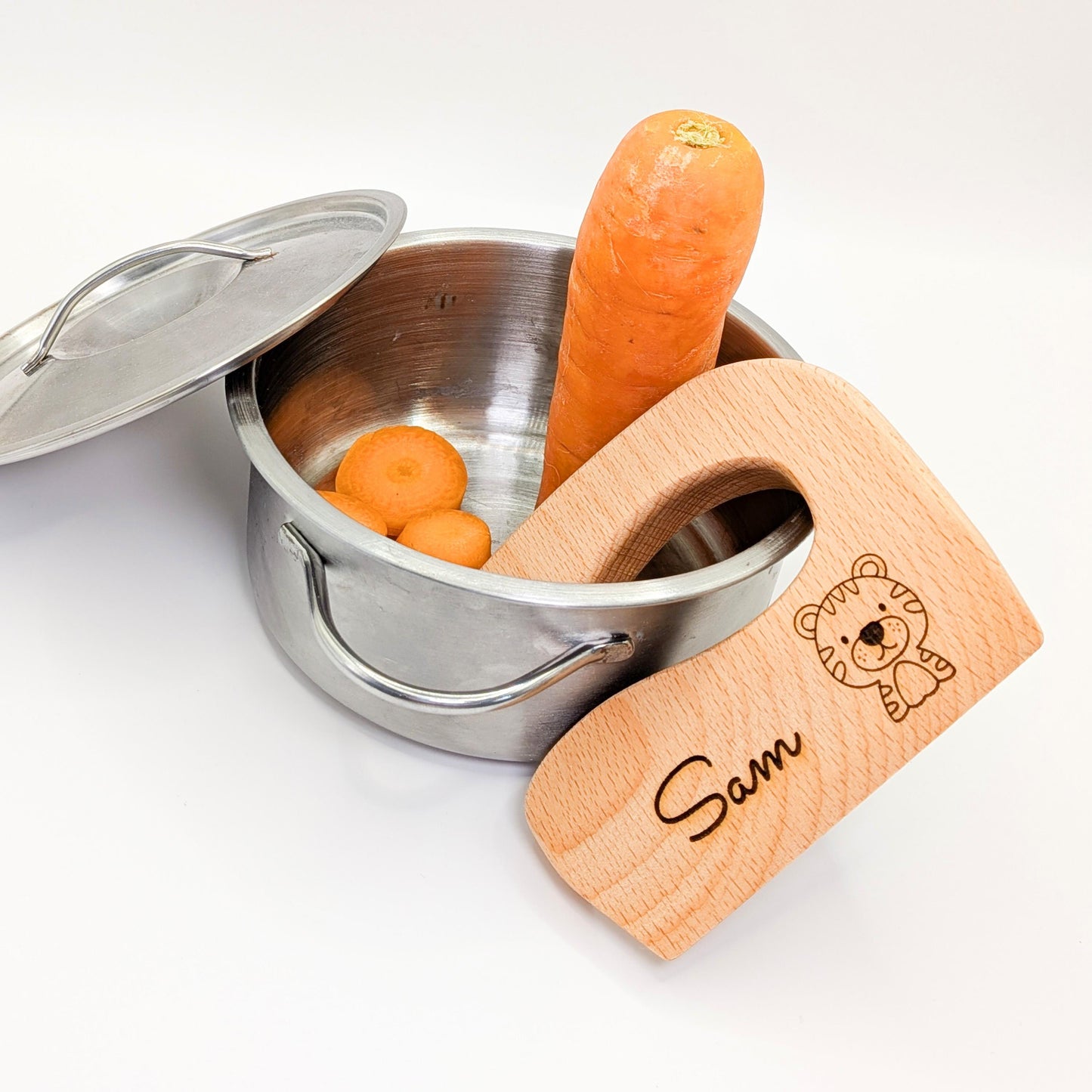 Couteau Enfant Sécurisé en bois gravé - Méthode Montessori - Couteau Montessori Personnalisé pour bébé.
