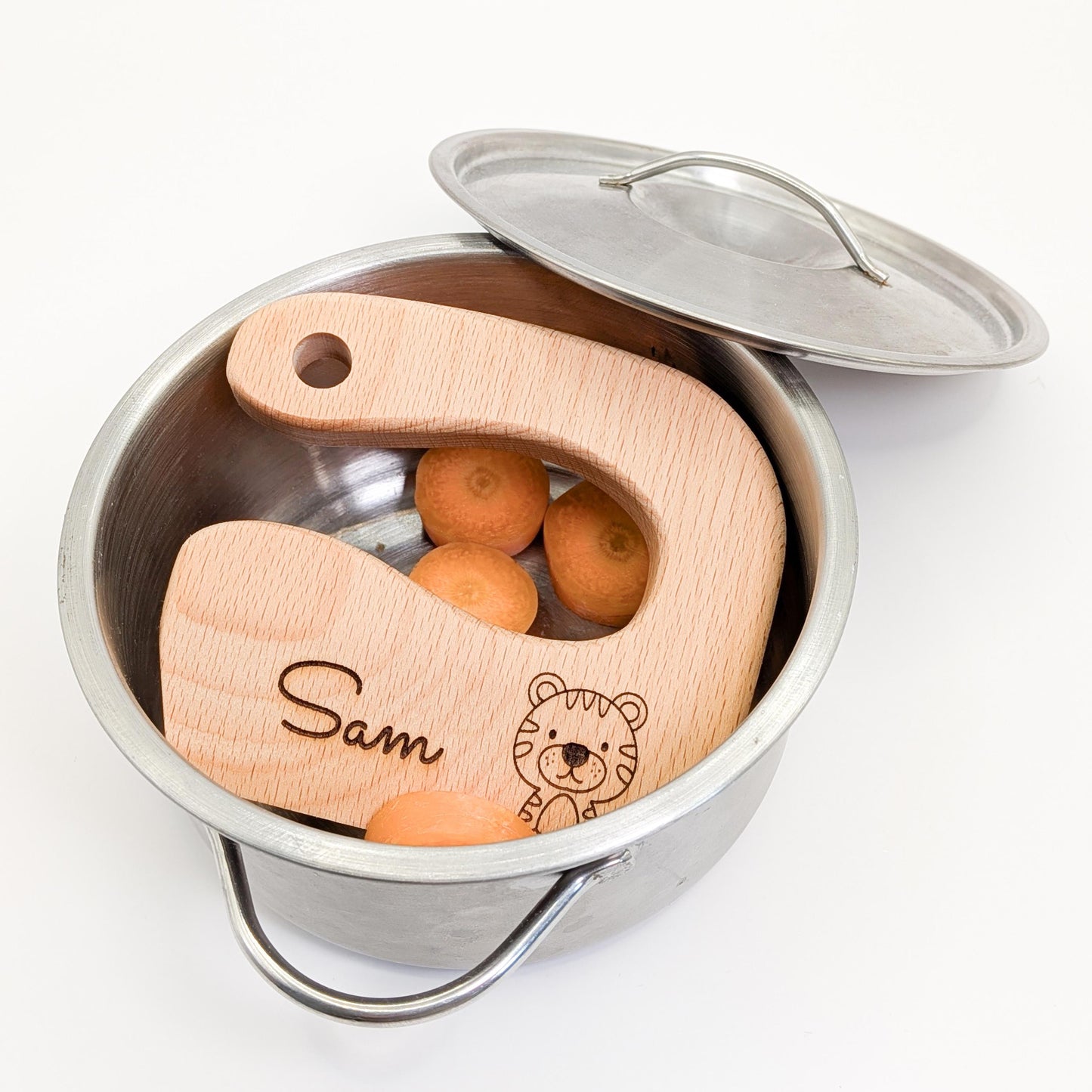 Couteau Enfant Sécurisé en bois gravé - Méthode Montessori - Couteau Montessori Personnalisé pour bébé.