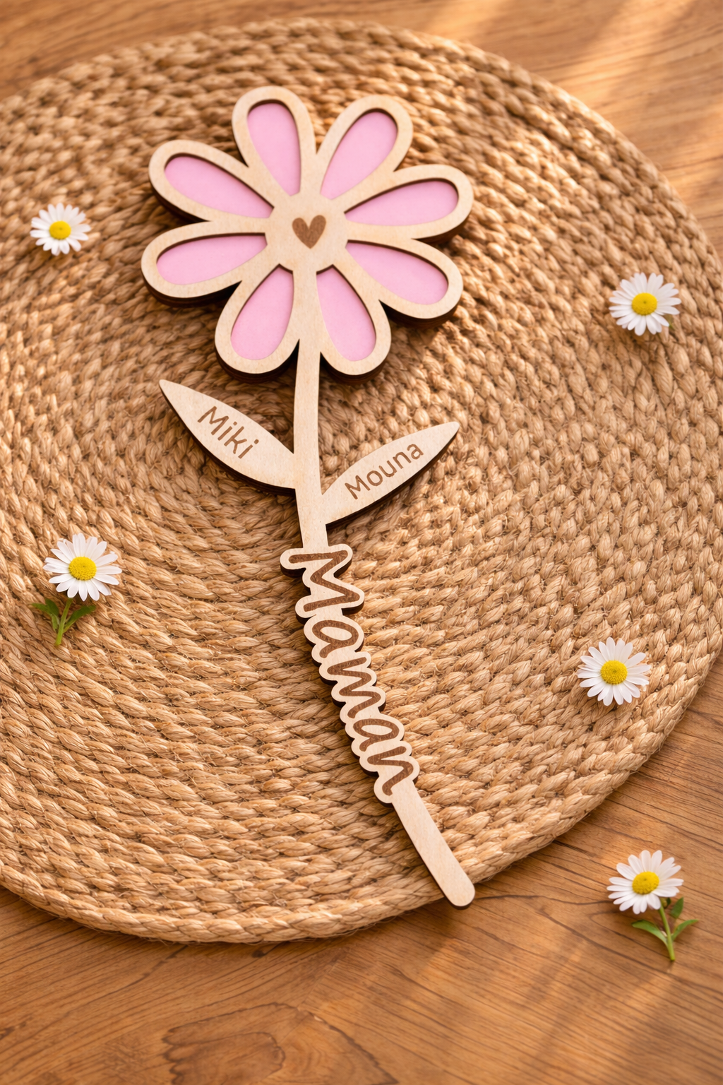 Fleur en bois personnalisée avec prénoms • Cadeau Fête des Mères Mamie Nounou ATSEM Maîtresse... • Décoration personnalisée
